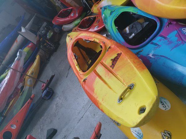 Pyranha Karnali Large